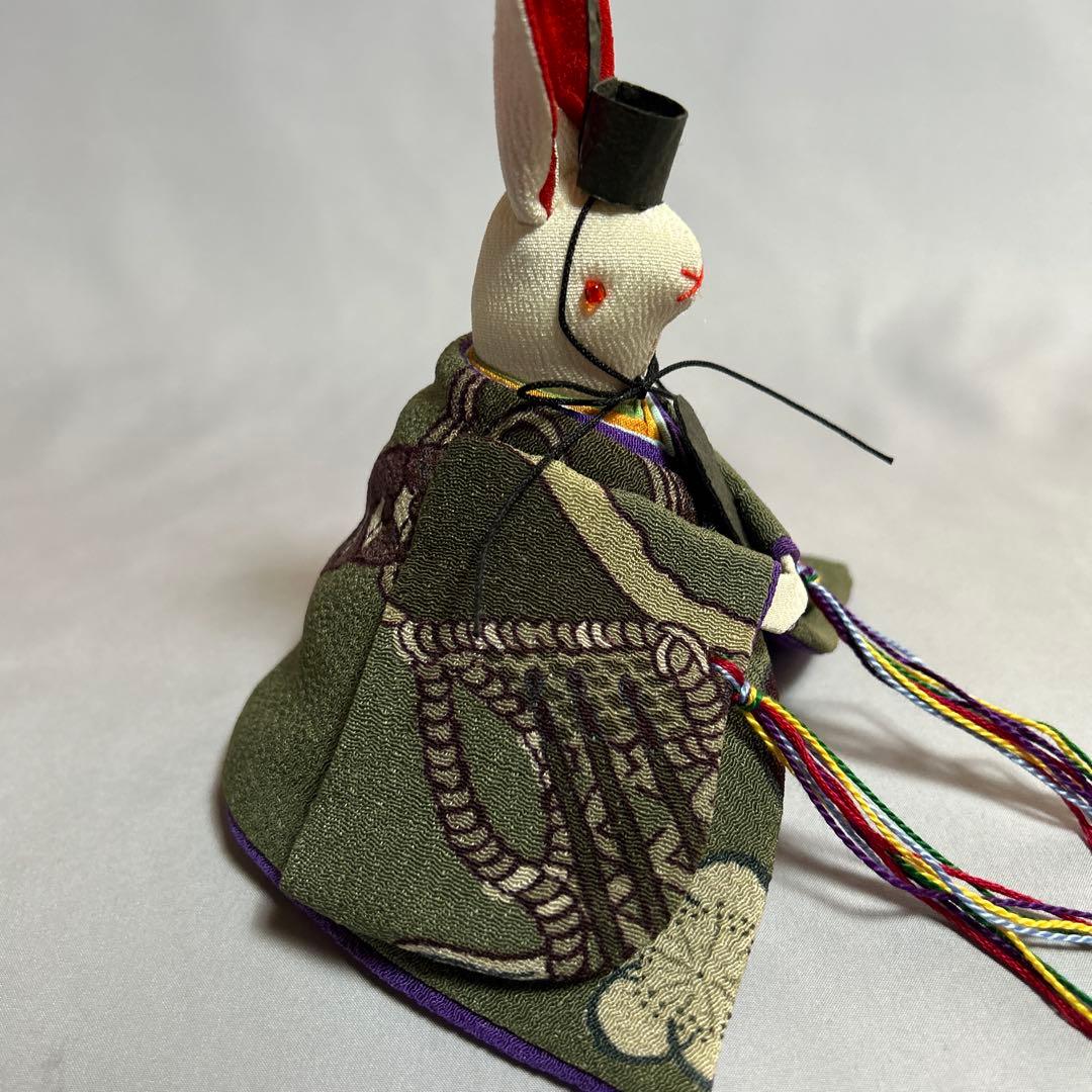 古布で作ったちりめん細工のうさぎのお雛様