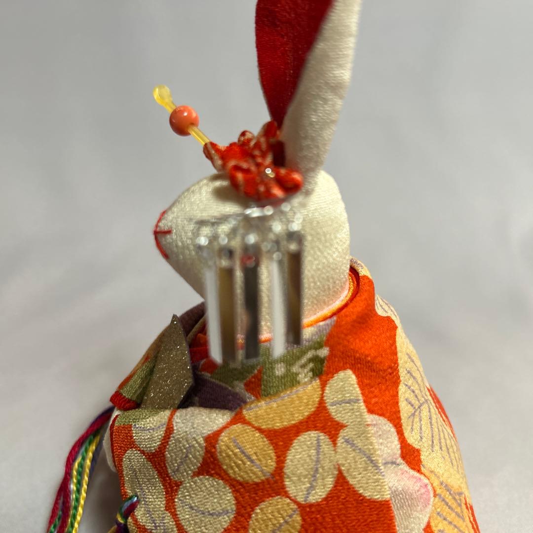 古布で作ったちりめん細工のうさぎのお雛様