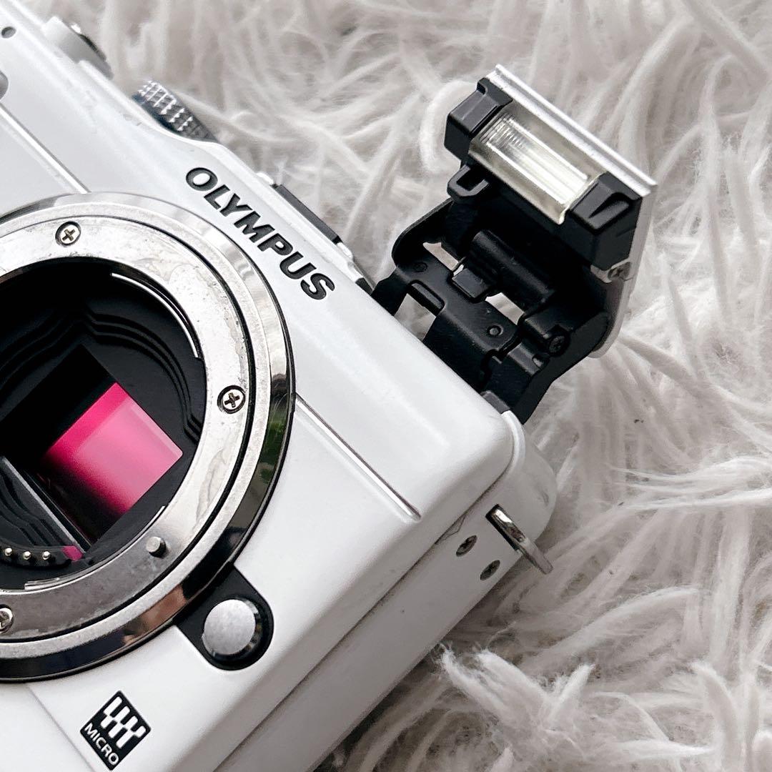 OLYMPUS ミラーレス一眼 PEN E-PL1s ホワイト純正バッテリー付属