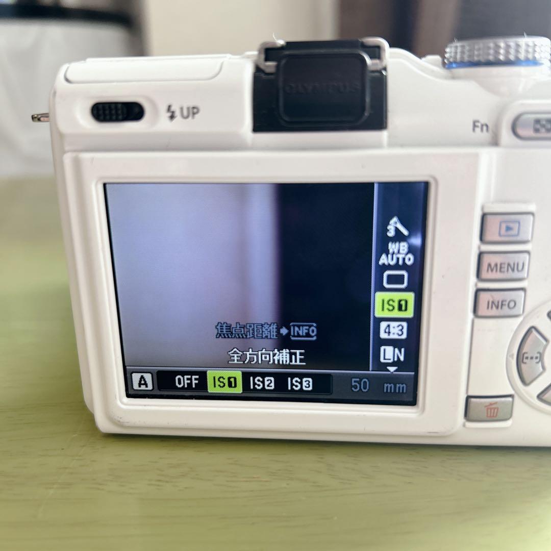 OLYMPUS ミラーレス一眼 PEN E-PL1s ホワイト純正バッテリー付属