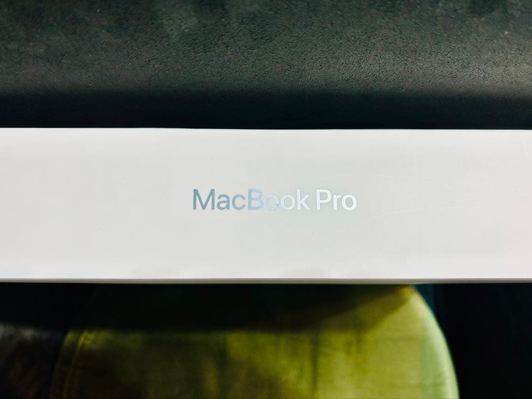 Apple MacBook Pro 2020 1TB 本体＆充電コード 箱付き
