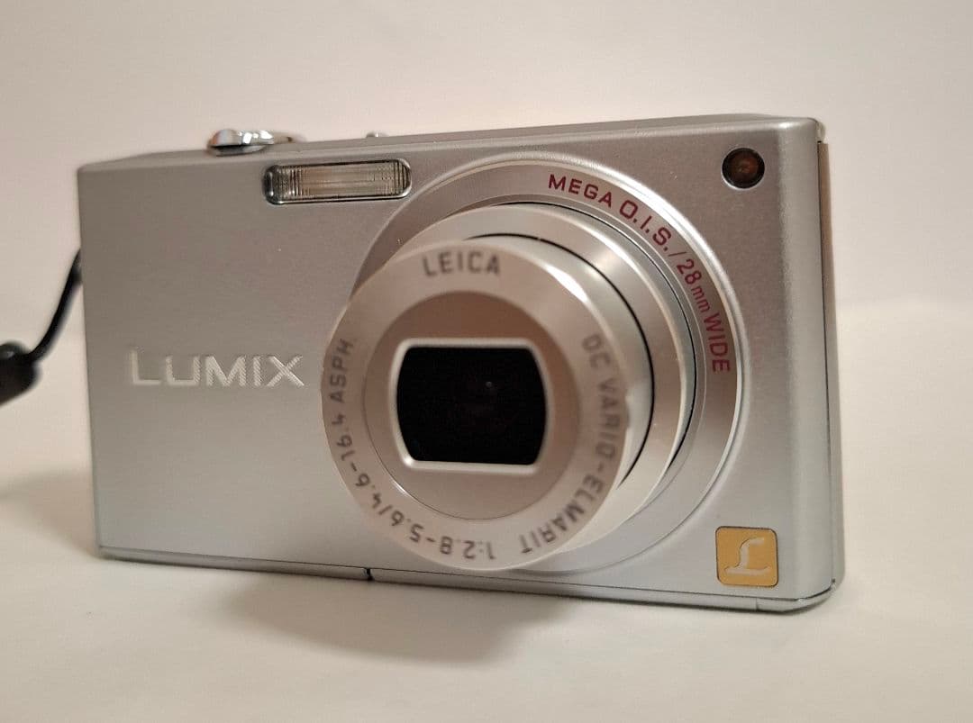 パナソニック Panasonic LUMIX DMC-FX33 デジタルカメラ