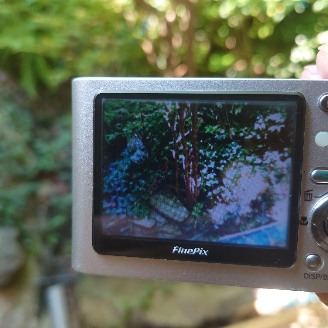 Fujifilm FinePix Z1・コンパクトデジタルカメラ