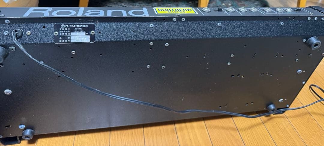 Roland RS-09 シンセサイザー