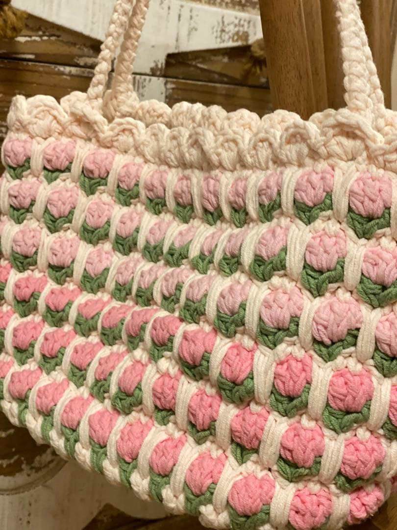 手作りハンドメイド チューリップグラニーバッグ グラデーションピンク立体的な花