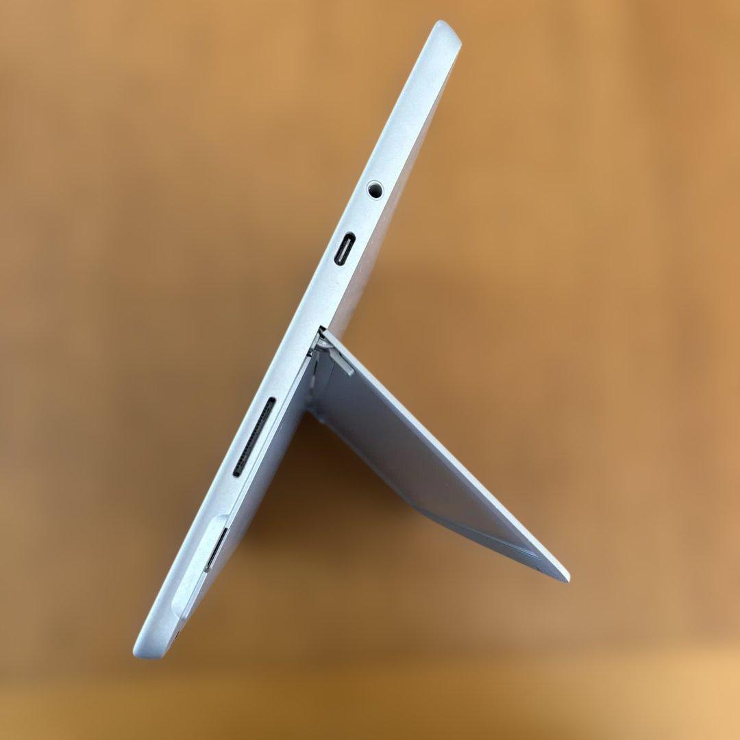 Windows Surface Go 初期モデル　日本語キーボード付き