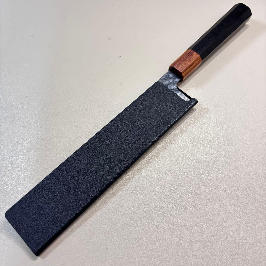 黒打ちダマスカス和牛刀八角柄 和包丁　シェフナイフ 210mm 牛刀'┝