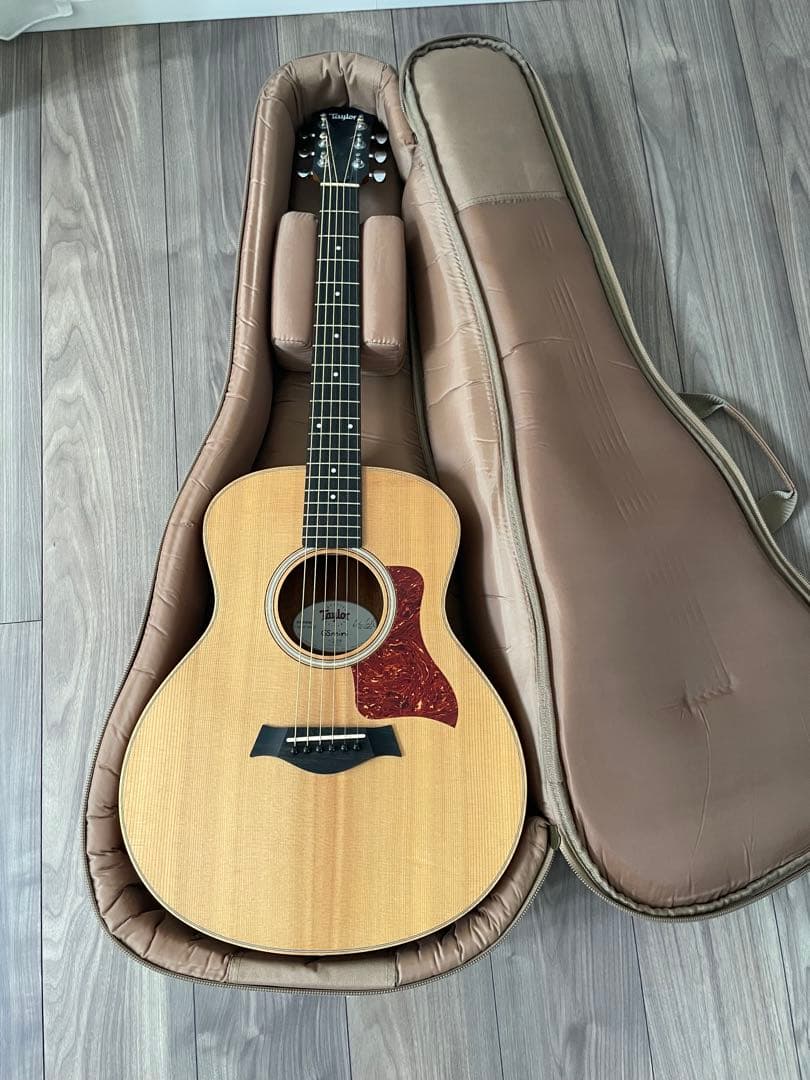 Taylor GS MINI ミニギター。