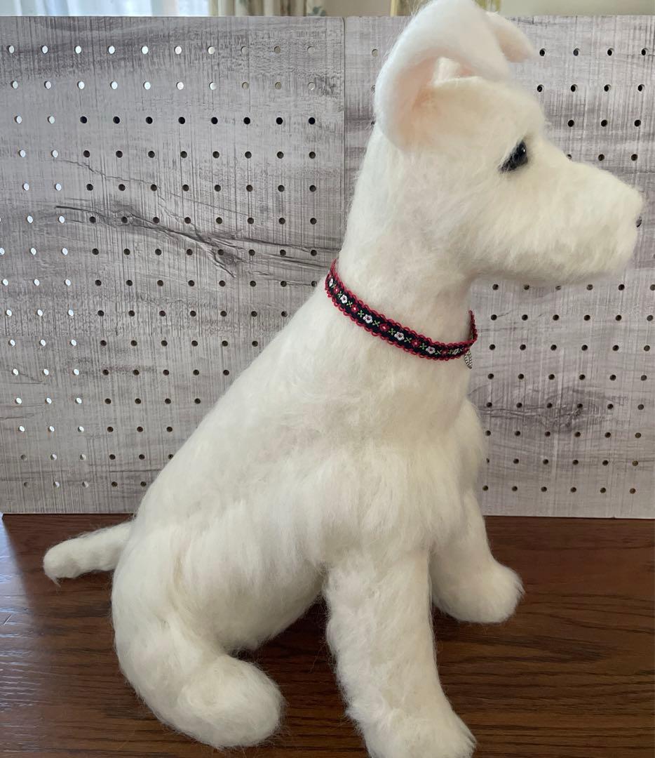 羊毛フェルト　ミニチュアシュナウザー　白シュナちゃん