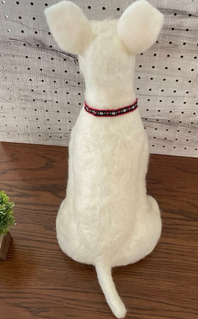 羊毛フェルト　ミニチュアシュナウザー　白シュナちゃん