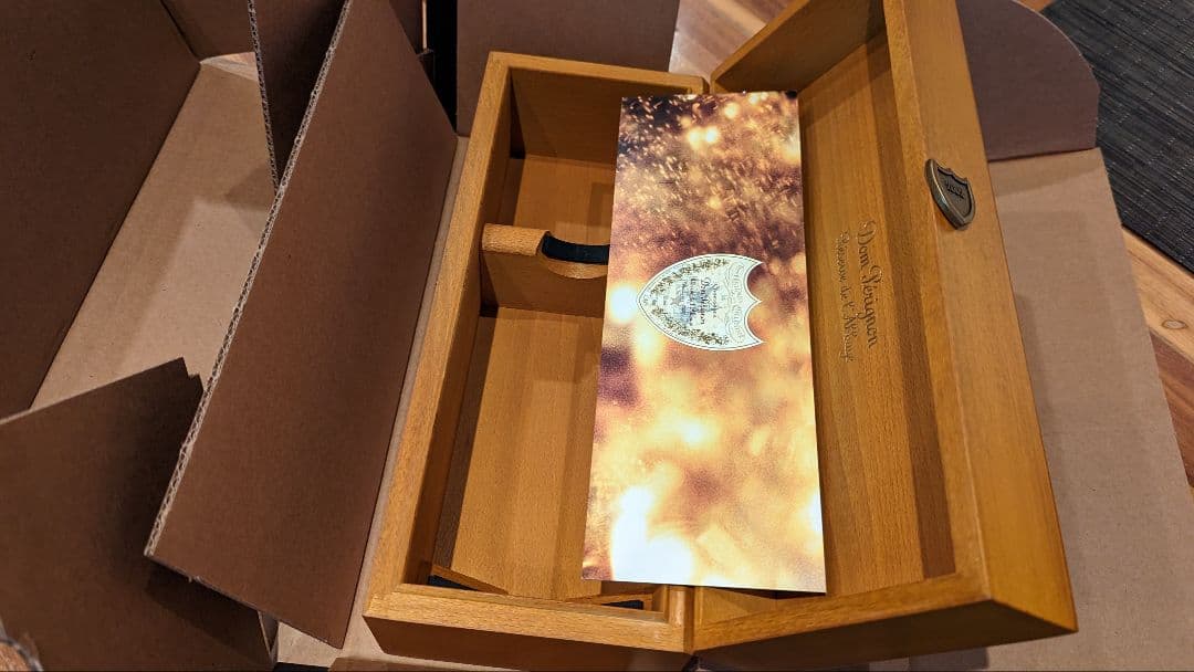 ドンペリニヨンの空き木箱　3箱