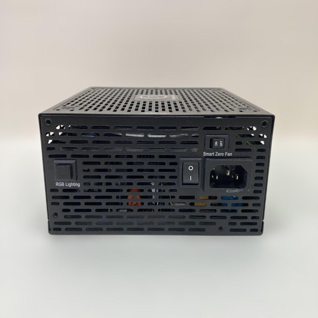 Thermaltake 1200w platinum 電源
