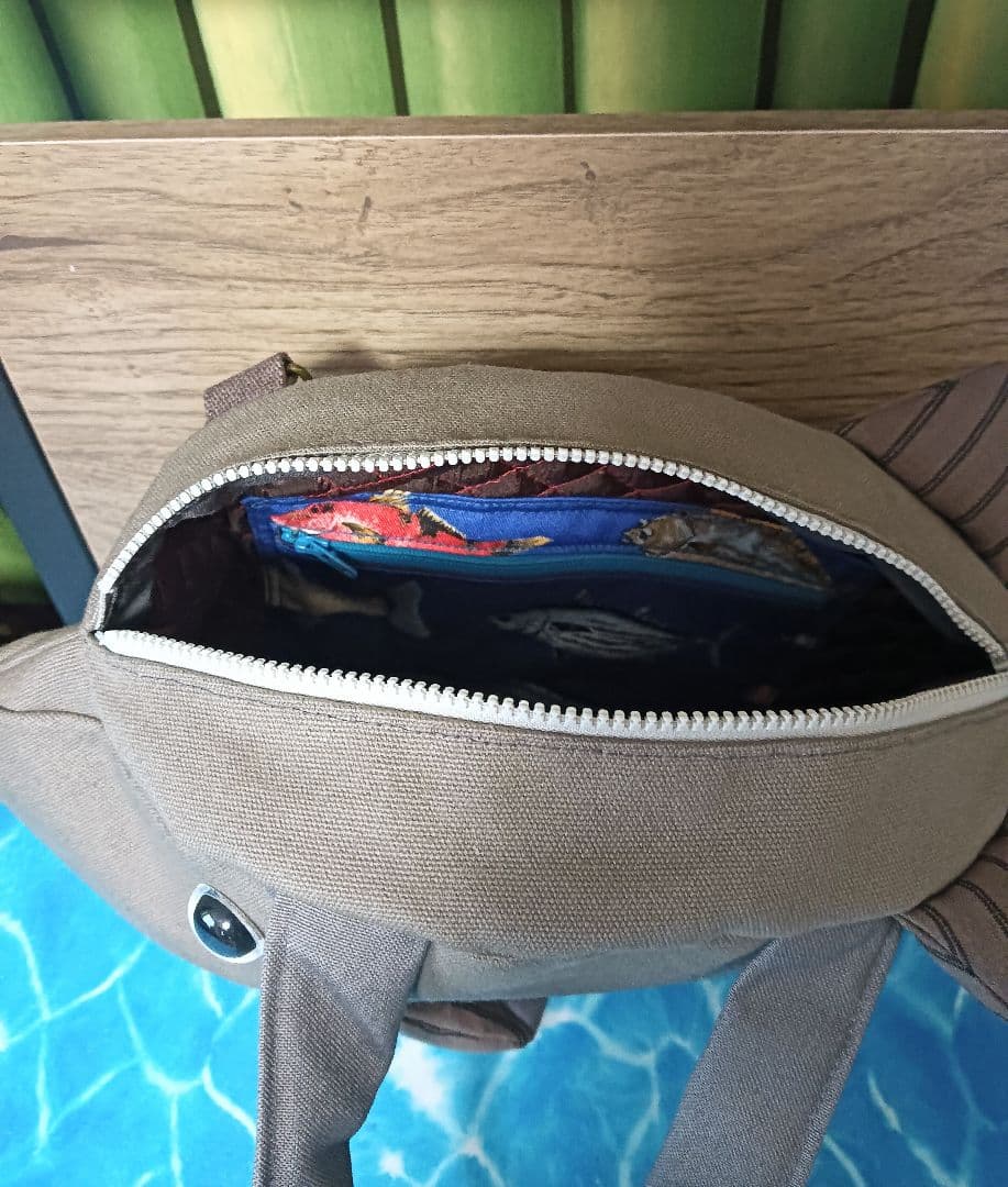 ウマヅラハギ　ショルダーバッグ　ヒラメポーチ　馬面剥　ヒラメ　ハンドメイド　魚