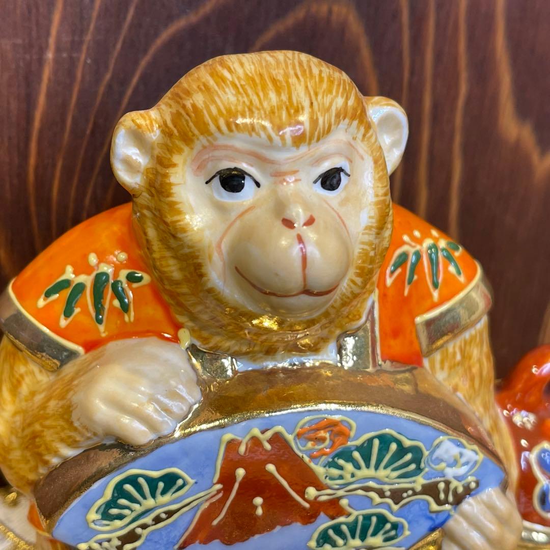 現品限り【願いが叶う】【魔除け 厄除け】九谷焼のさるの置物 赤富士 干支 猿 申