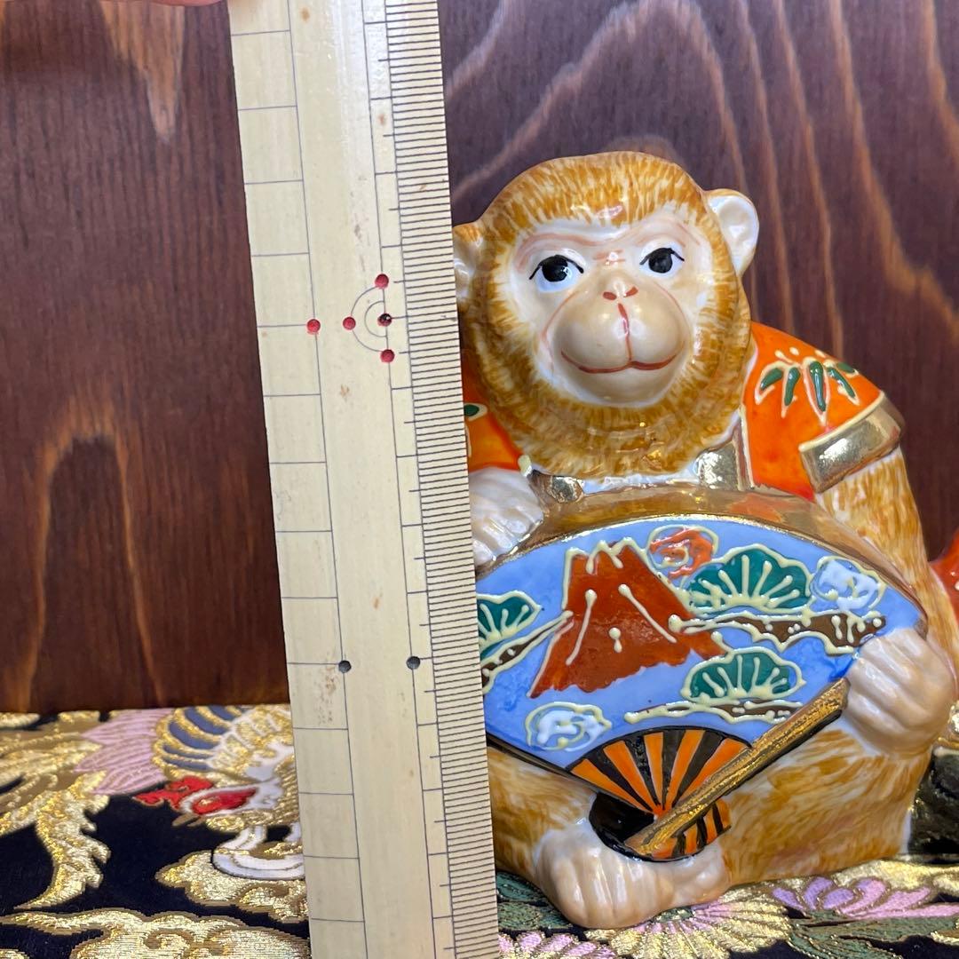 現品限り【願いが叶う】【魔除け 厄除け】九谷焼のさるの置物 赤富士 干支 猿 申