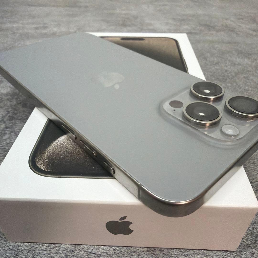 iPhone15ProMAX 256G ナチュラルチタニウム SIMフリー