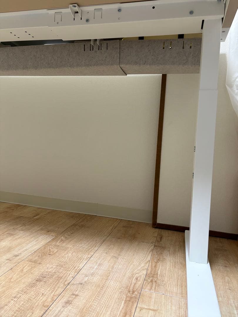 MITTZON デスク 140x60 cm ホワイト/ナチュラル