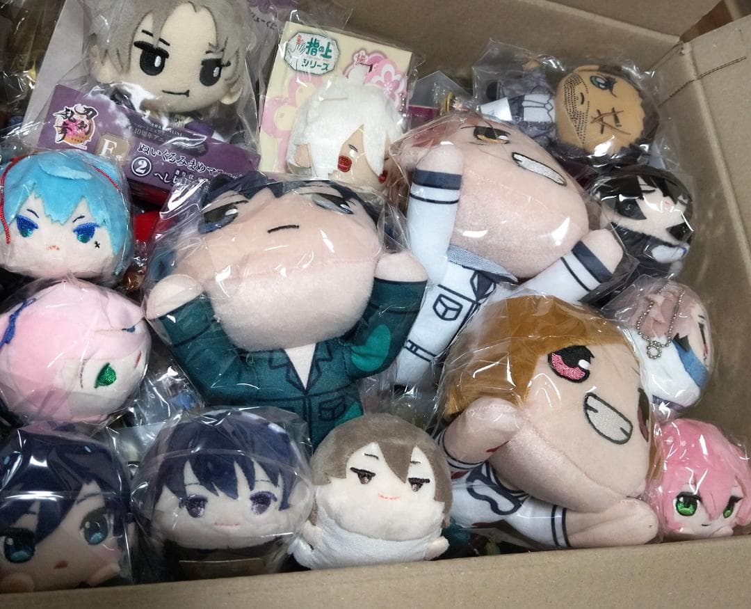 人気キャラグッズ　100サイズ　6kg超　雑貨　大量　即出荷可能　150以上