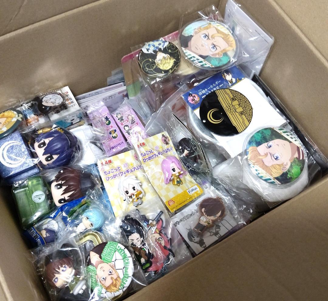 人気キャラグッズ　100サイズ　6kg超　雑貨　大量　即出荷可能　150以上
