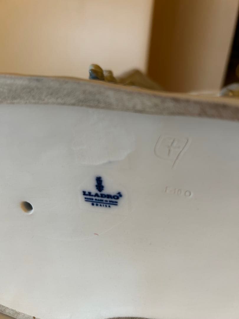 リヤドロ　LLADRO 白い馬の少女　陶器置物 リヤドロ馬　美術品　フィギュリン