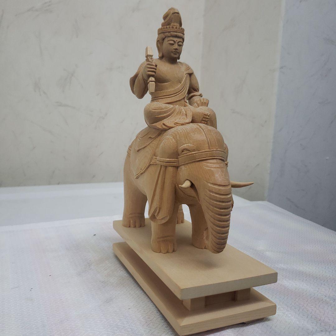 蔵出し特価ノミ跡手彫りヒバ材 帝釈天像2.2寸 総高さ約22.5cm