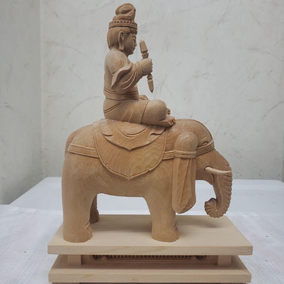 蔵出し特価ノミ跡手彫りヒバ材 帝釈天像2.2寸 総高さ約22.5cm