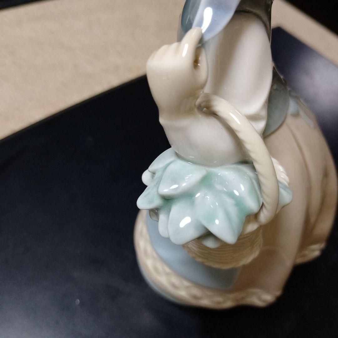 LLADRO 少女像 23cm バスケットと花瓶