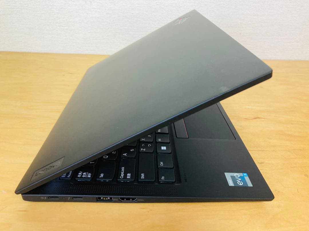 ThinkPad X1 Carbon Gen11/メモリ16GB/office付