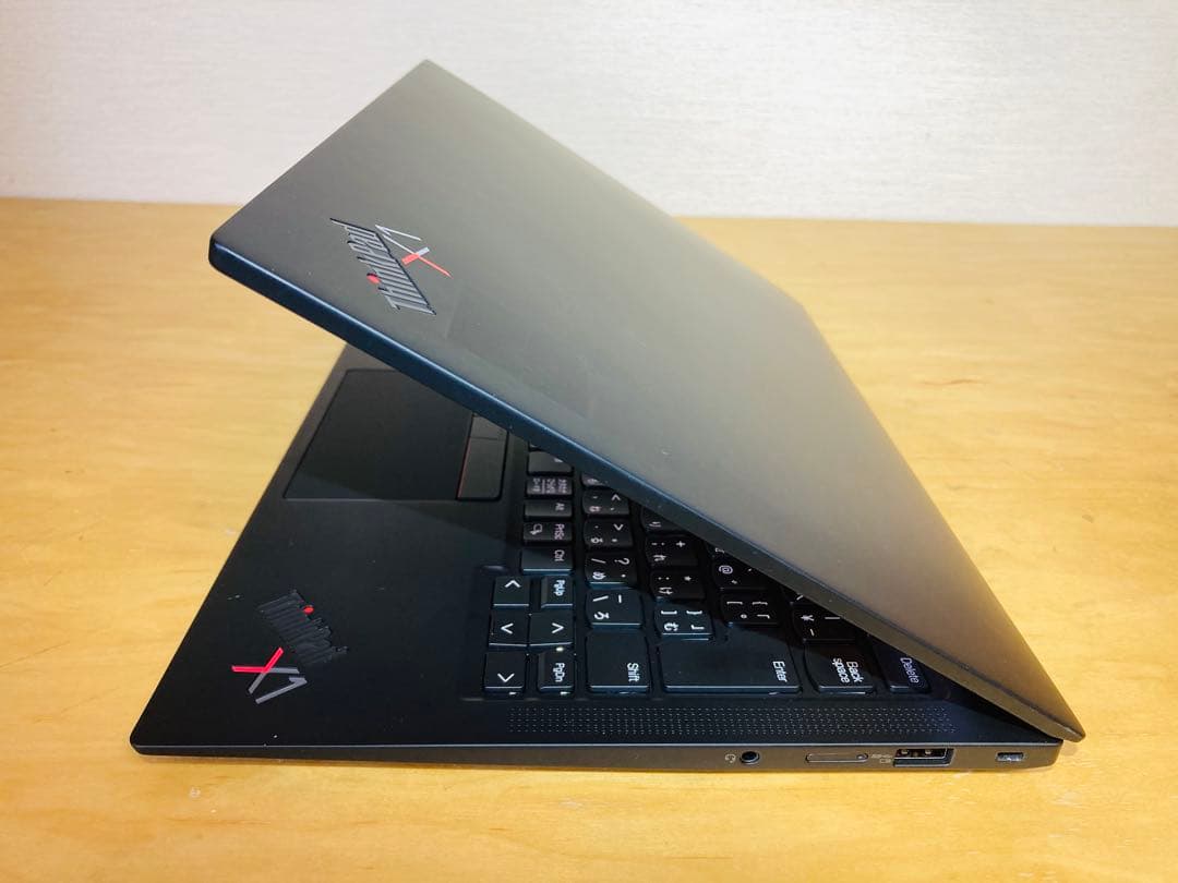 ThinkPad X1 Carbon Gen11/メモリ16GB/office付