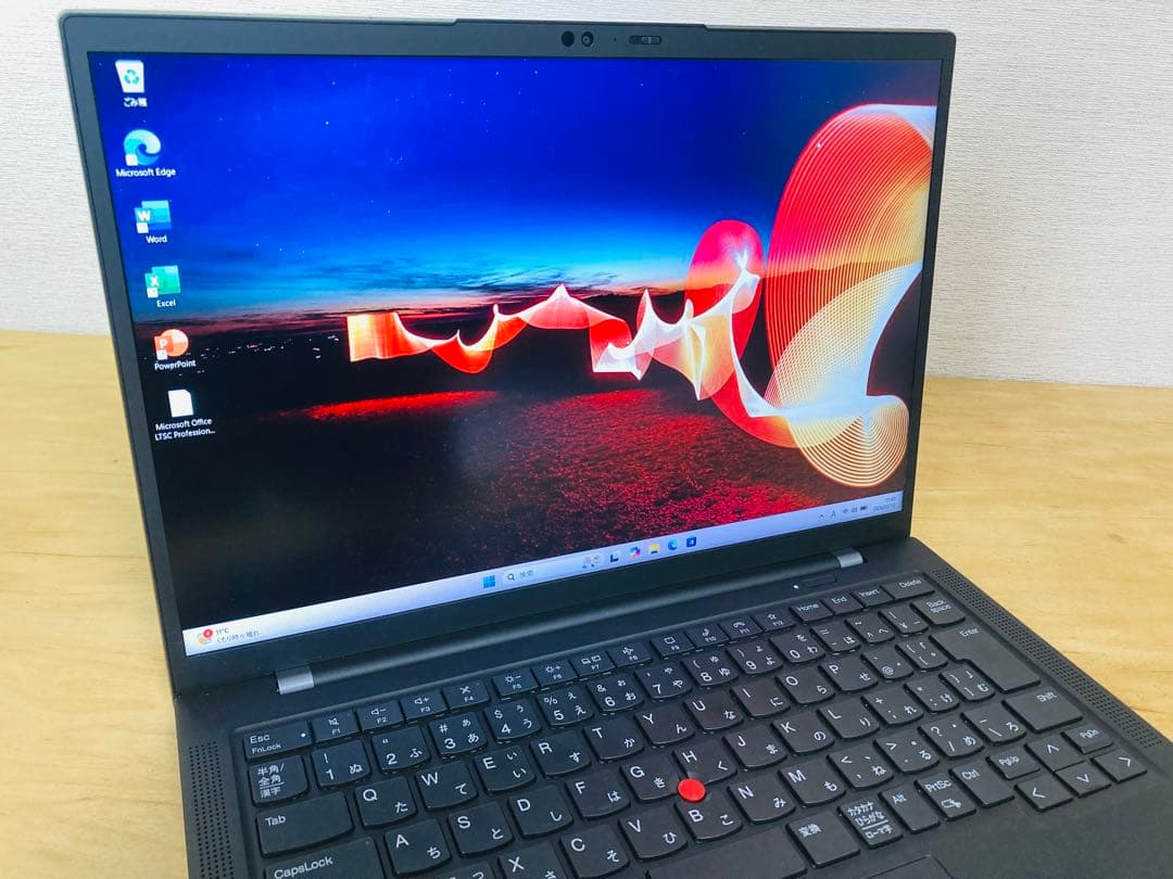 ThinkPad X1 Carbon Gen11/メモリ16GB/office付