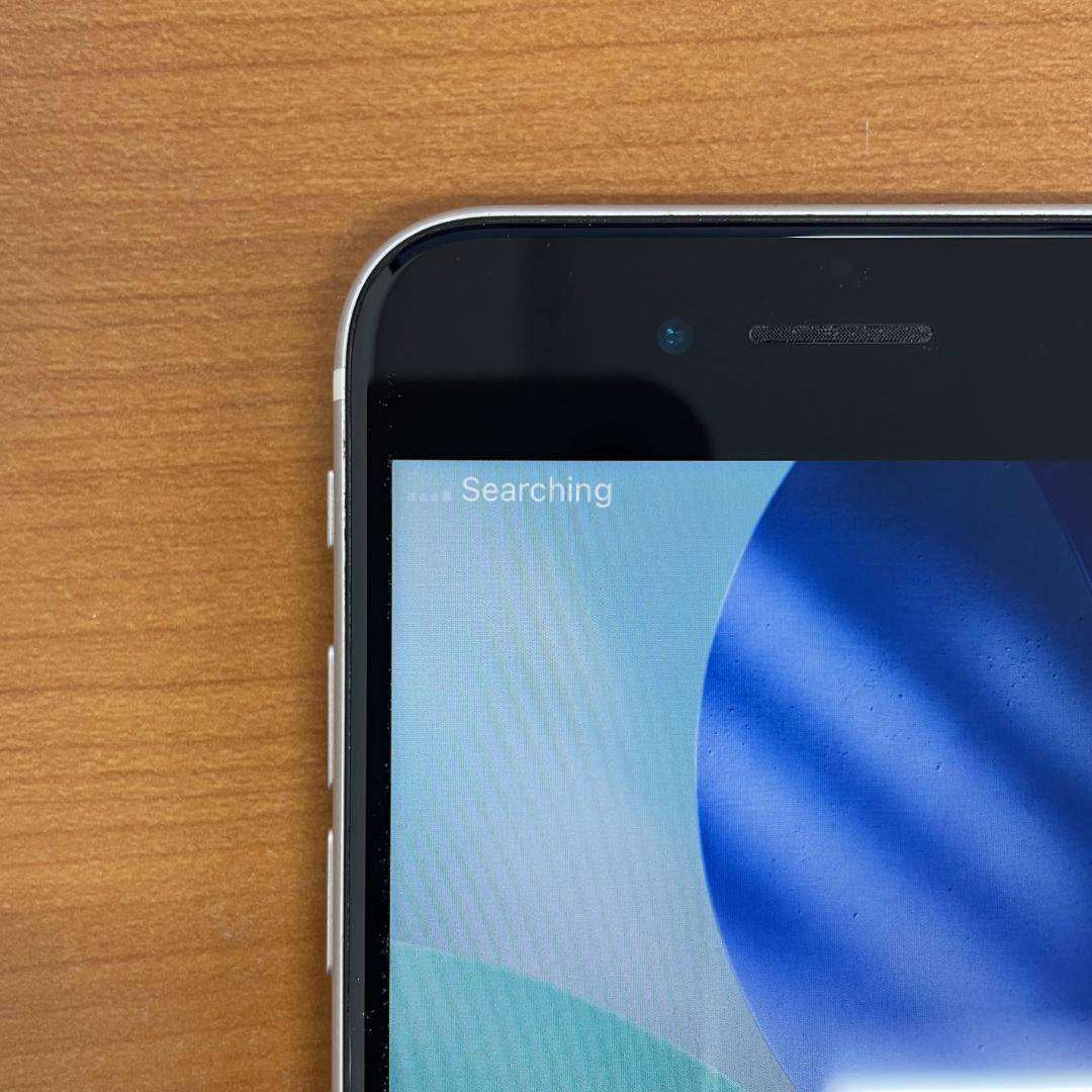 i*e様 動作確認済み iPhone SE 第二世代 128GB ID:B832