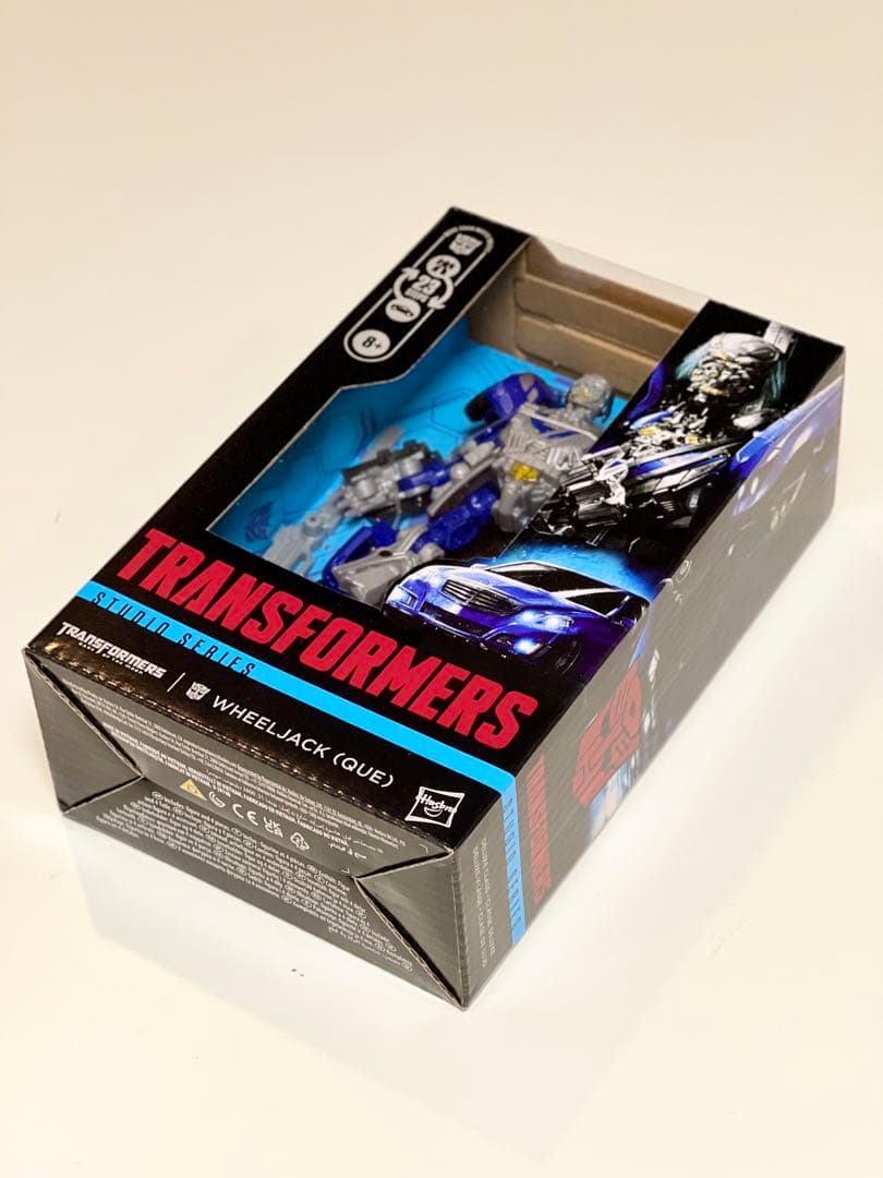 トランスフォーマー　スタジオシリーズ　ホイルジャック (QUE)　海外版