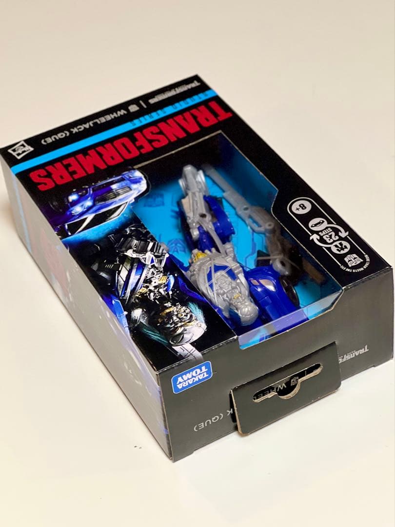 トランスフォーマー　スタジオシリーズ　ホイルジャック (QUE)　海外版