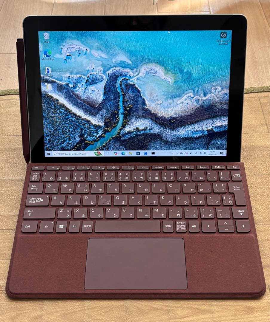 充放電6回Surface Go 64GB 純正ペン(1.2万相当)・キーボード付