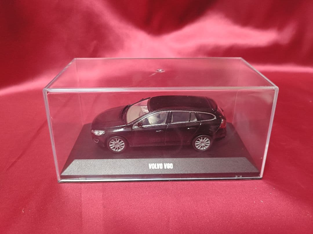 ボルボ ｖ60 ミニカー　VOLVO　MOTOR ART