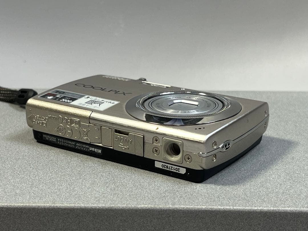 ニコン／Nikon クールピクス　S230 コンデジ　タッチパネル　動作品