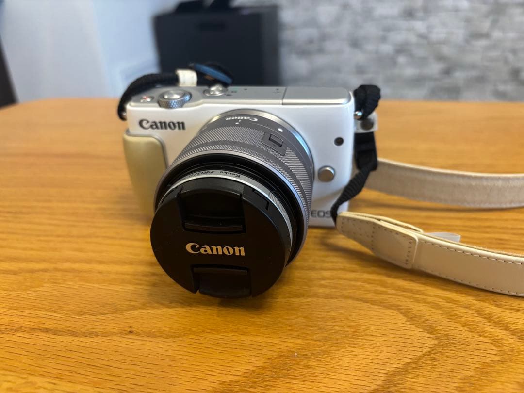 Canon EOS M10 ミラーレスカメラ