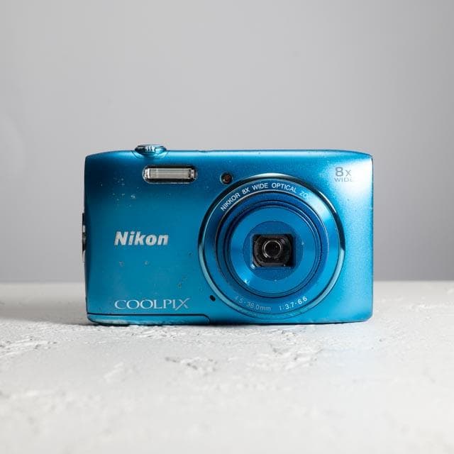 【スタイリッシュなコンデジ】Nikon COOLPIX S3600 ブルー