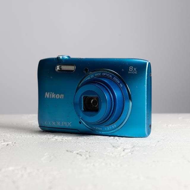 【スタイリッシュなコンデジ】Nikon COOLPIX S3600 ブルー