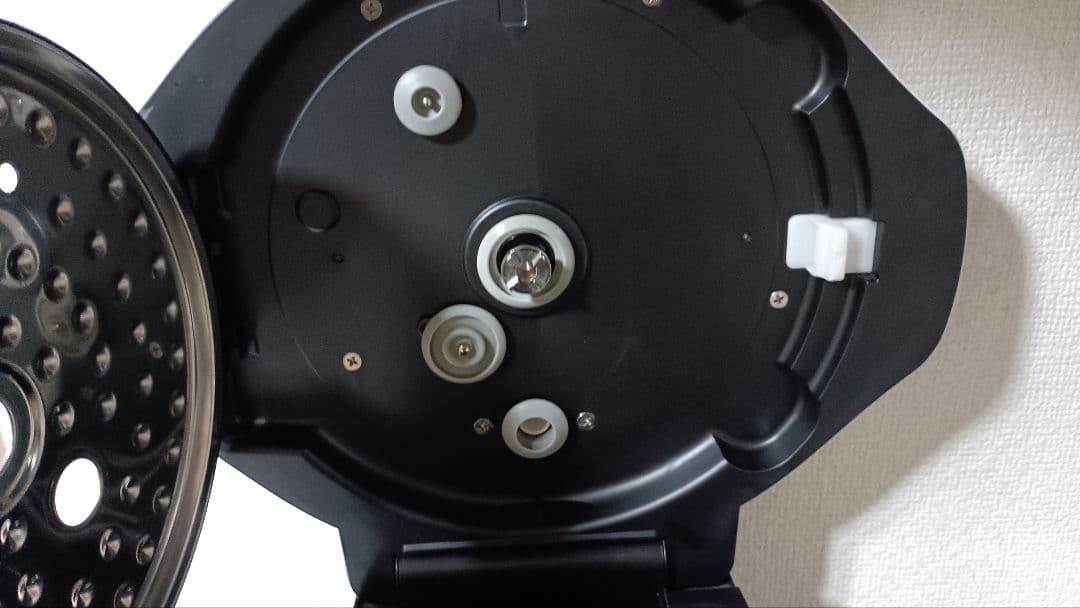 【動作品】シャープ ヘルシオ ホットクック KN-HW24G-W 2.4L