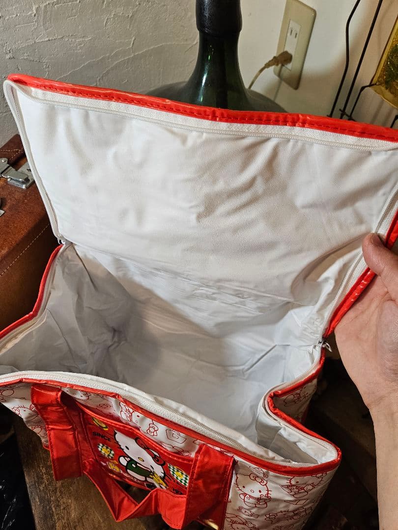 ハローキティ　保冷バッグ　筆箱　指人形　楽器　ショルダー　昭和レトロ　平成