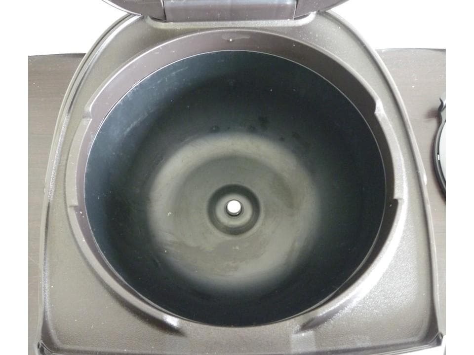 【2023年】タイガー／5.5合炊き／IH炊飯器／JPW-D100／ブラウン