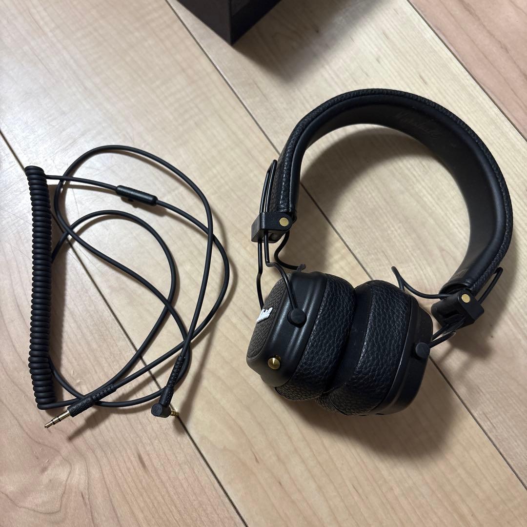 ５回ほど使用Marshall MajorIII ワイヤレスヘッドフォン　ブラック