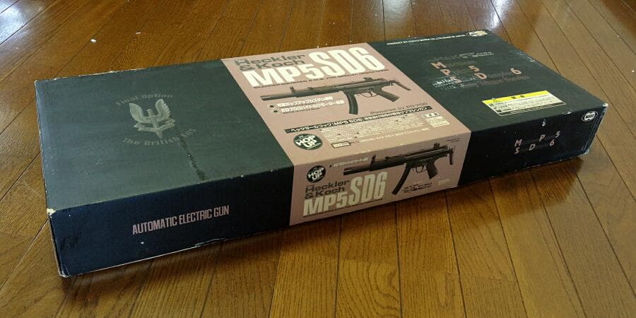 東京マルイ H&K MP5 SD6 スペアマガジン、純正バッテリー＆充電器付き