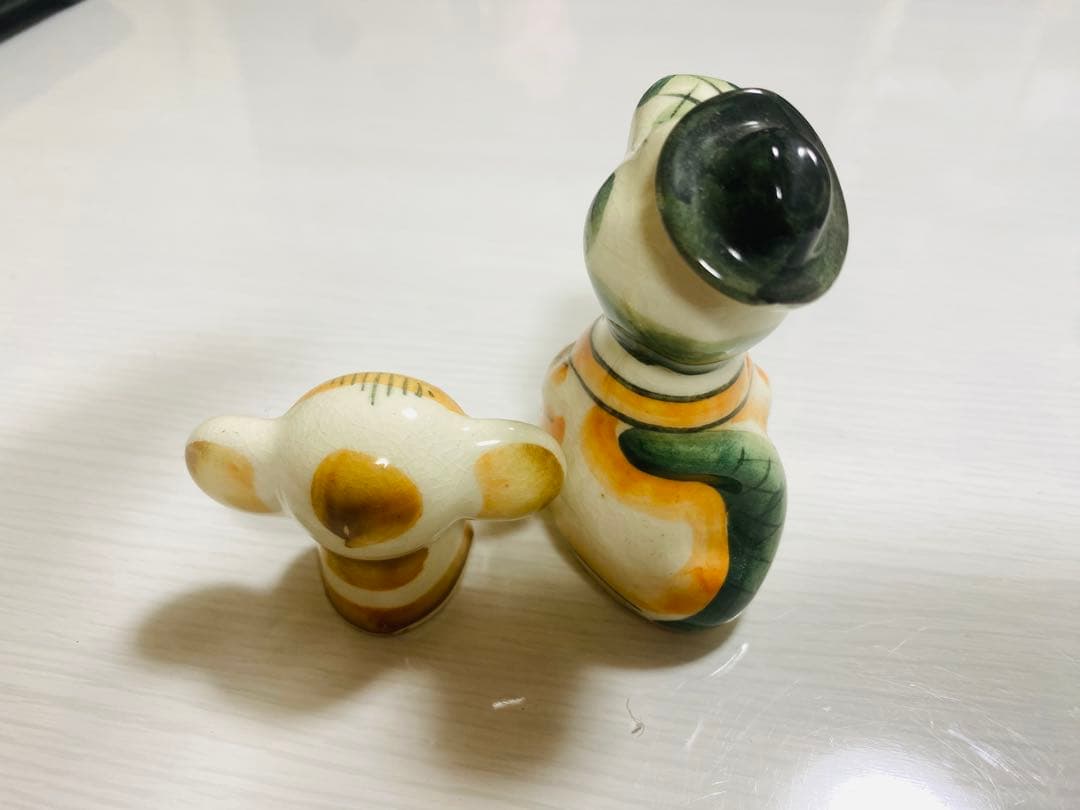 希少品　チェブラーシカ　ゲーナ　陶器製ミニチュアフィギュアセット