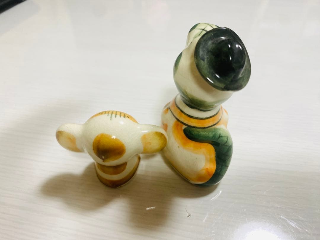 希少品　チェブラーシカ　ゲーナ　陶器製ミニチュアフィギュアセット