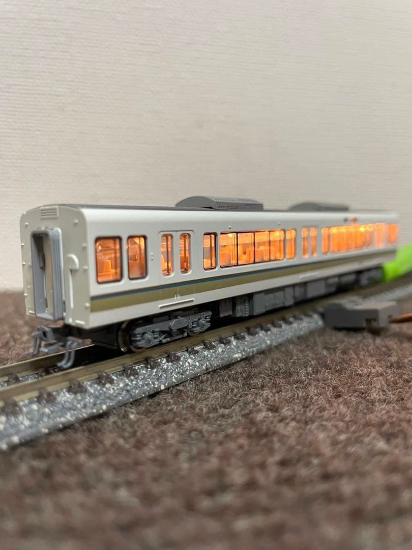 221系基本、増結セット　KATO