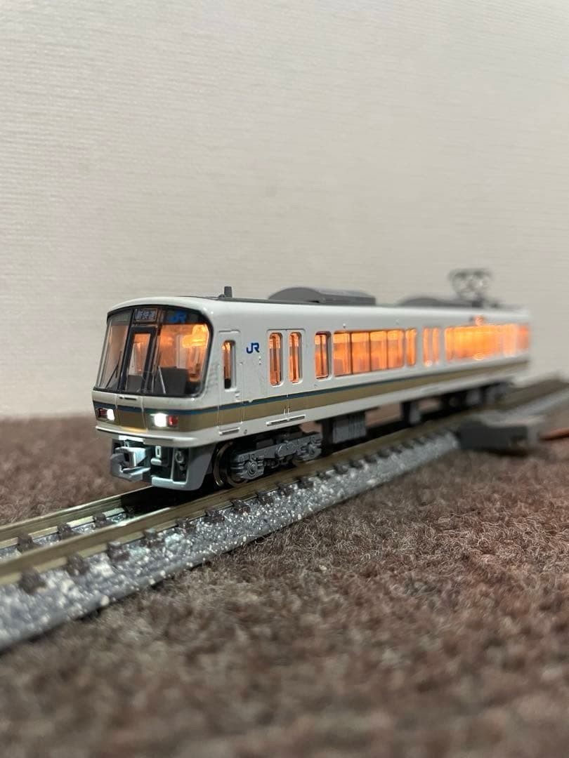 221系基本、増結セット　KATO