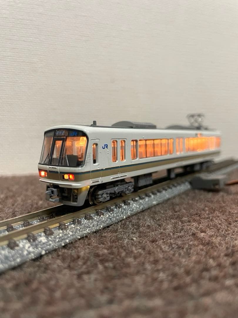 221系基本、増結セット　KATO