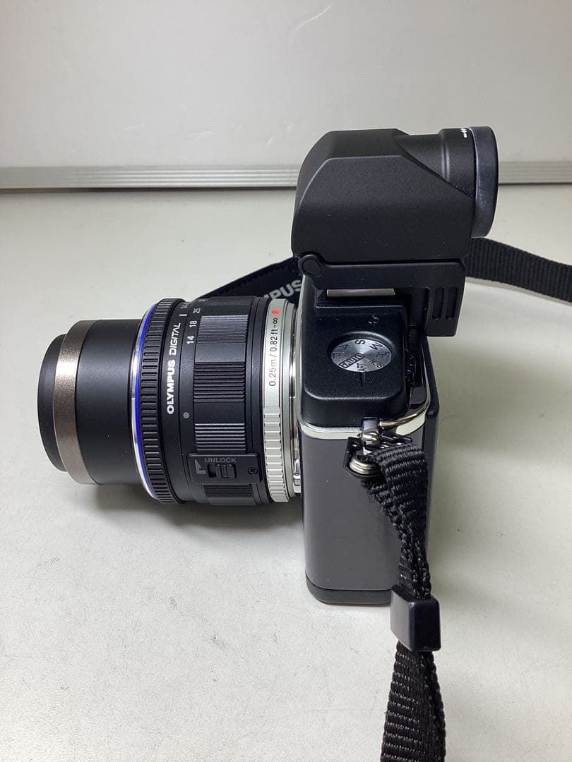 ☆*☆様 OLYMPUS PEN E-P2 コンパクトデジタルカメラ 本体